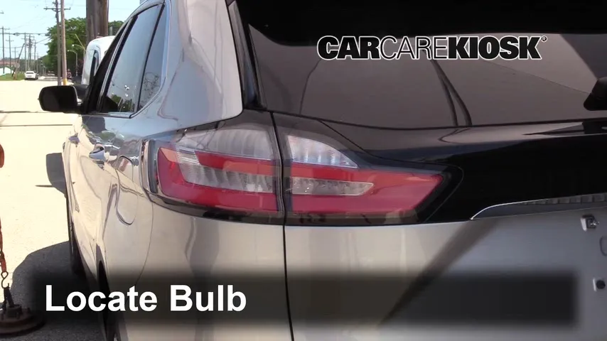 2019 Ford Edge Titanium 2.0L 4 Cyl. Turbo Lights Turn Signal - Rear (replace bulb)